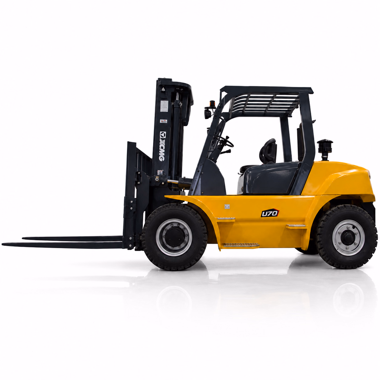 Дизельный погрузчик XCMG FD100T-P — ракурс 2
