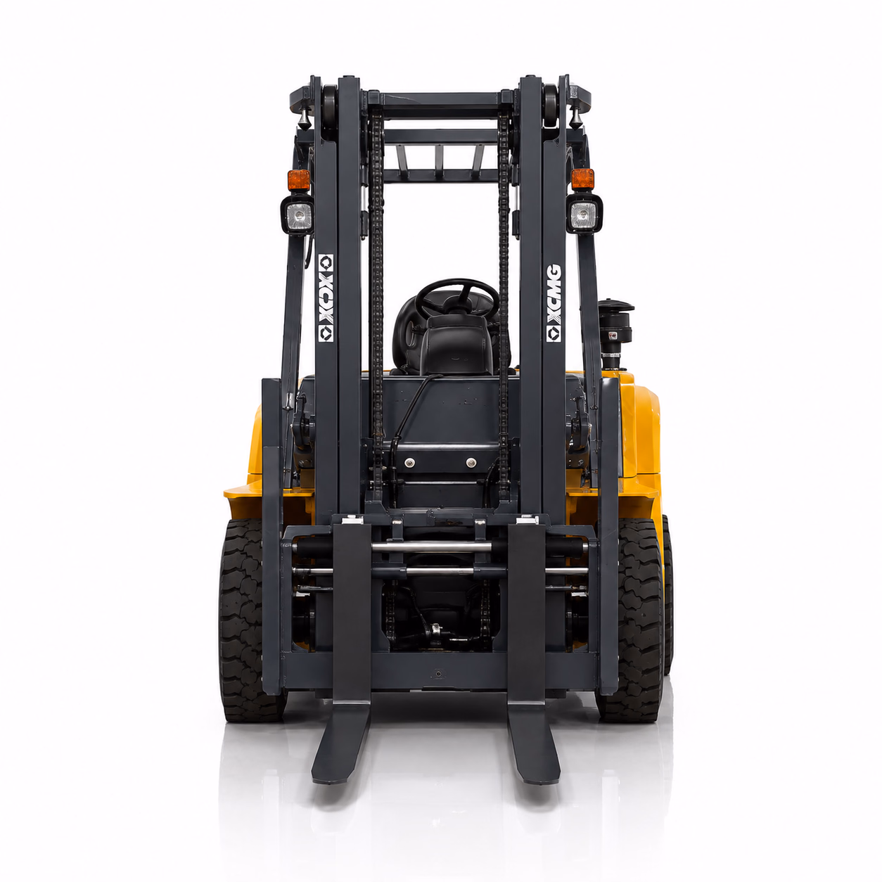 Дизельный погрузчик XCMG FD70T-P — ракурс 7