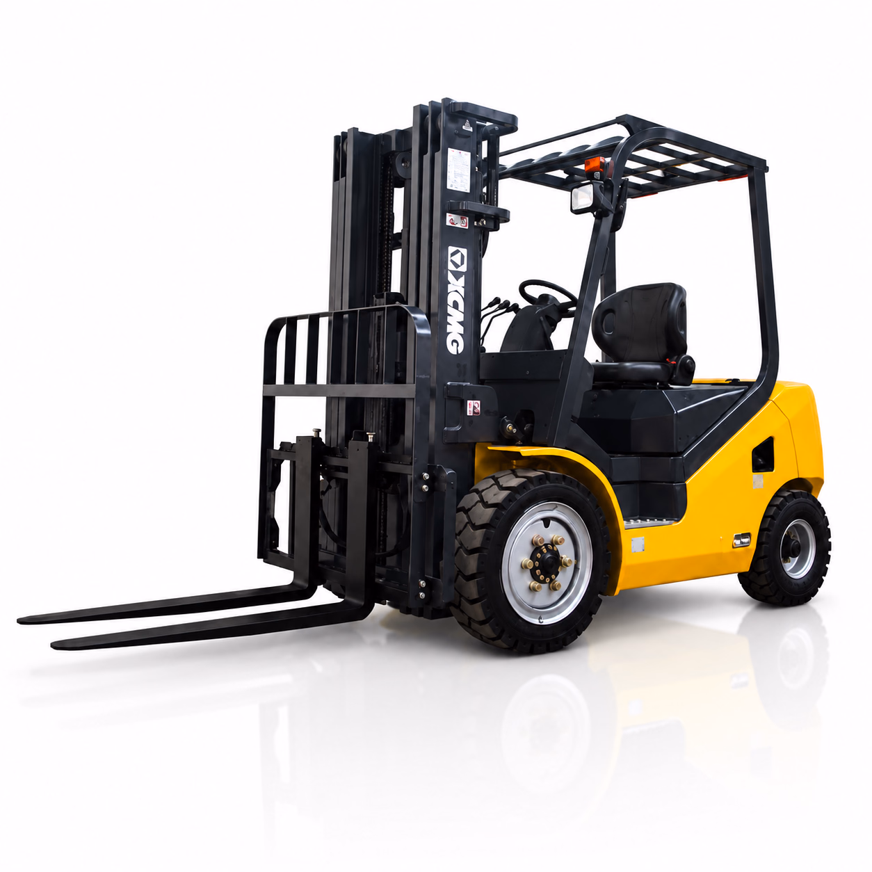 Дизельный погрузчик XCMG FD50T-H (5 т) — ракурс 2