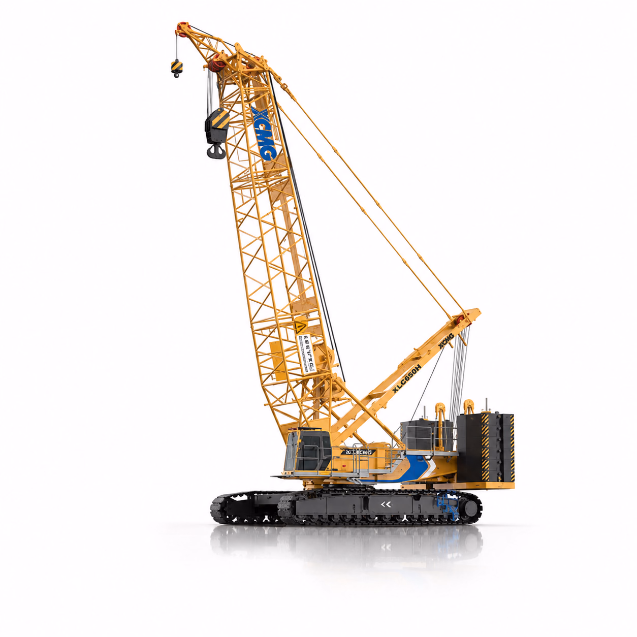 Гусеничный кран XCMG XLC260M (260 т) — ракурс 3